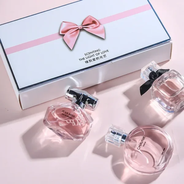 90ML(30mlx3PCS) Eau De Parfum Gift Box Feminino Spray Fresh Light Scent Floral Fruity Chypre Notes LongLasting Women Perfume Set - Image 4