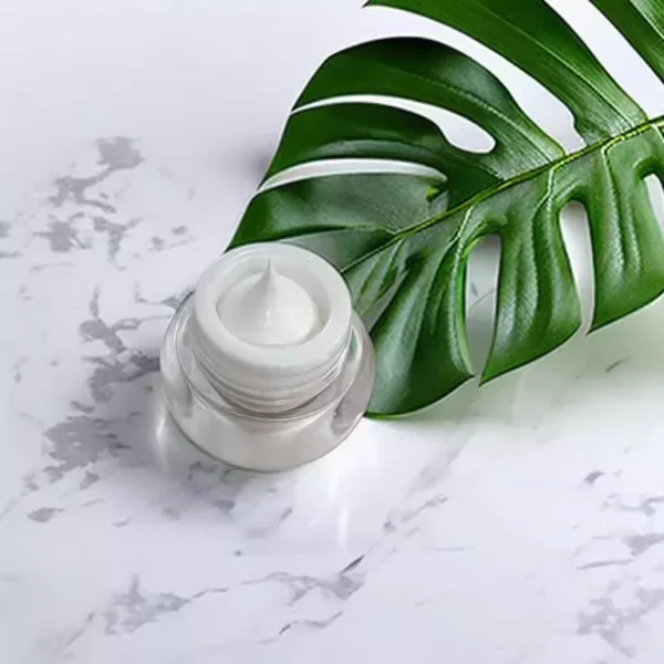 Ginseng Pearl Cream Nourishing Shrinking Pores Brightening Skin Whitening Cream Anti-aging Moisturizing Original Korea Skin Care - Image 3